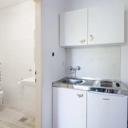 Bellevue 1 *