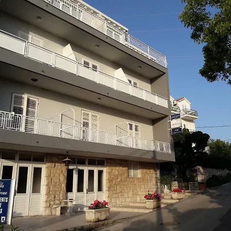 Guest house Bellevue 1 *